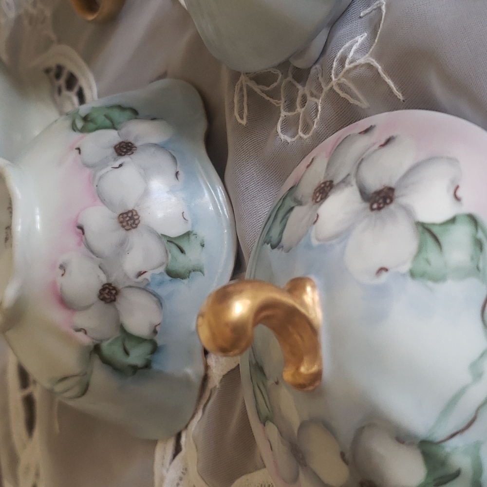 Porcelain Tea Set - Picture 7 of 9